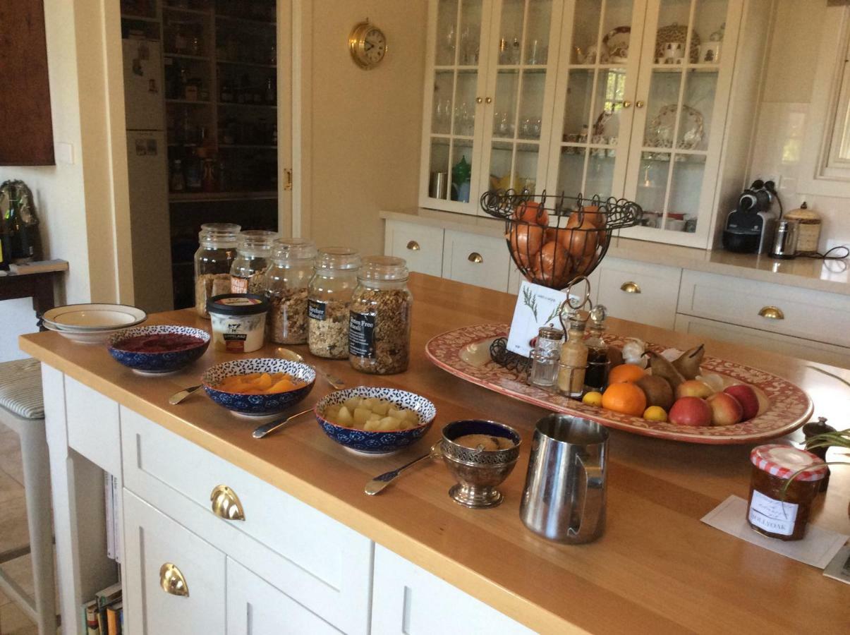Hollyoak Bed & Breakfast Trentham ภายนอก รูปภาพ